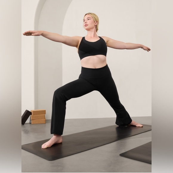 NWT Athleta Elation high rise Wide-Leg Black Leggings for Yoga and Fitness MT - Picture 8 of 11